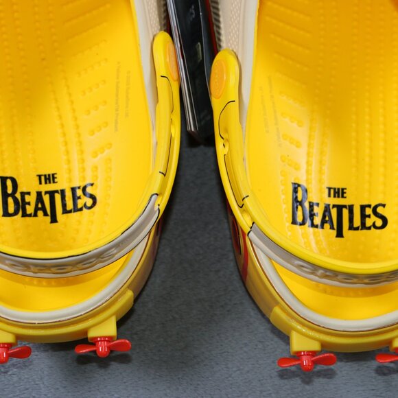 Crocs The Beatles X Yellow Submarine Crocs Clogs Men\'s Shoe Size 12 NWT main image 4